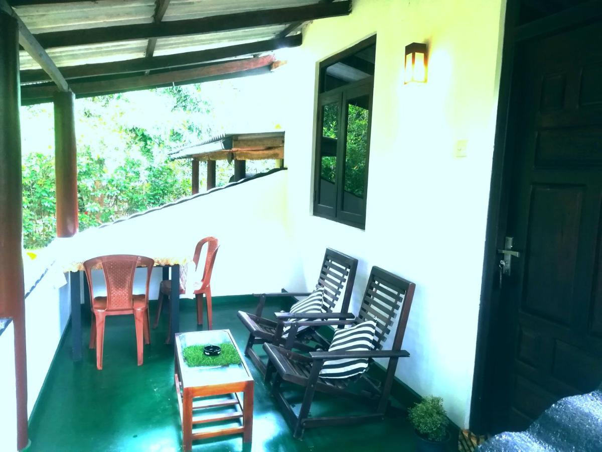 Lakmal Homestay ,10 Minutes To Sigiriya Rock Eksteriør billede