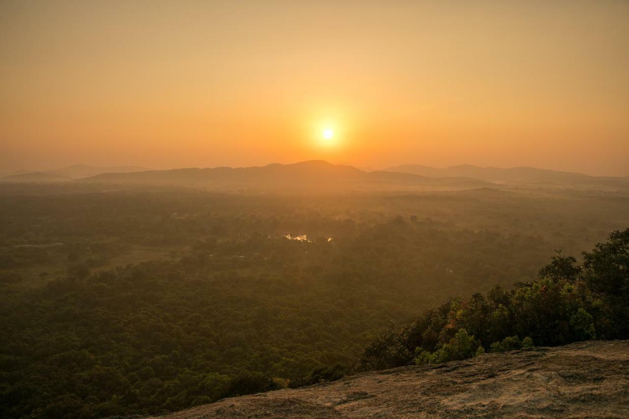 Lakmal Homestay ,10 Minutes To Sigiriya Rock Eksteriør billede